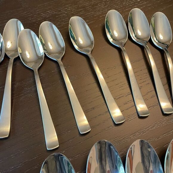 Mikasa 18/10 Stainless Steel Spoons Soup Spoons Regular Spoons - Picture 4 of 14